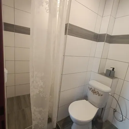 Apartment 2 *